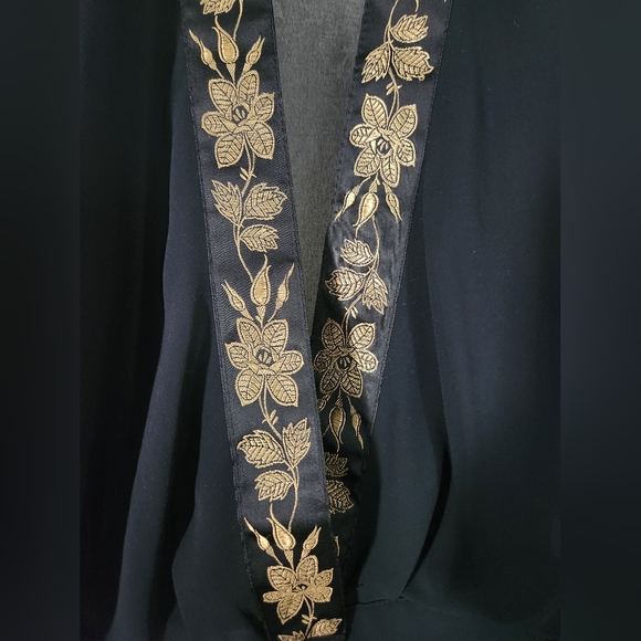 🇨🇦*** Gorgeous 90s Black Sheer Top / Made in Canada - Picture 2 of 6